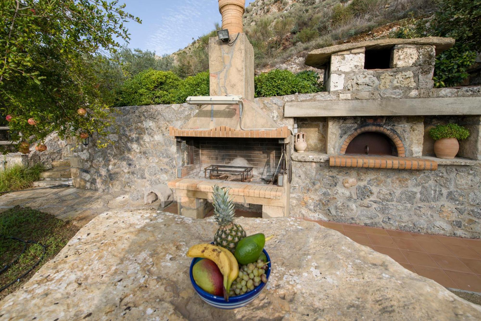 Malathiros Traditional Villas Экстерьер фото